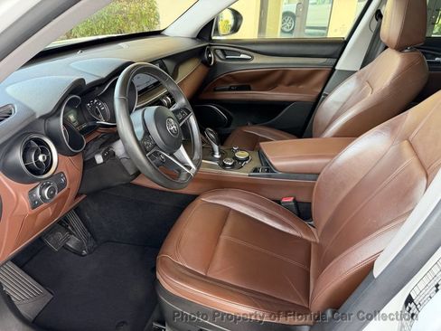 Used 2018 Alfa Romeo Stelvio Ti AWD/4WD image 39