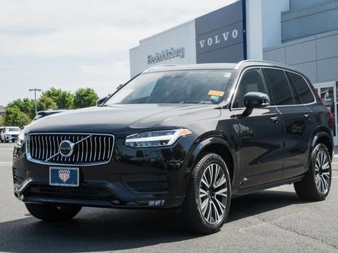 Used 2020 Volvo XC90 T6 Momentum w/ Protection Package Premier AWD/4WD image 3