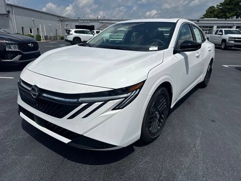 New 2026 Nissan Sentra SV w/ SV Convenience Package FWD image 9