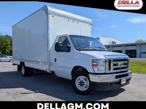 Used 2025 Ford E-350 and Econoline 350 Super Duty w/ Power Equipment Group RWD image 1