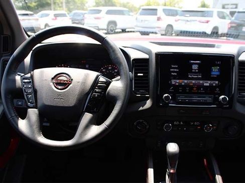 Used 2023 Nissan Frontier PRO-4X w/ Pro Convenience Package AWD/4WD image 10