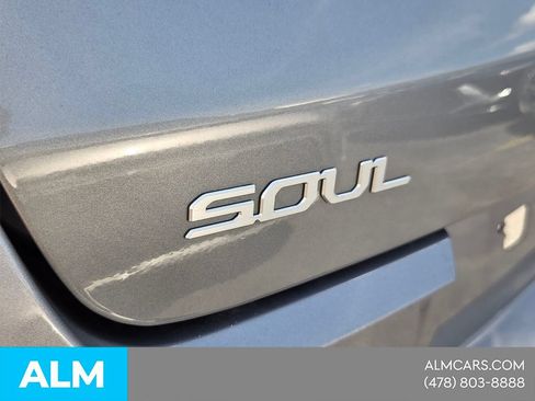 Used 2025 Kia Soul LX w/ LX Technology Package FWD image 27