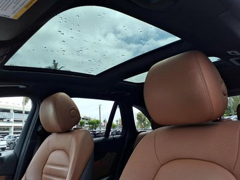 Used 2021 Mercedes-Benz GLC 43 AMG 4MATIC image 8