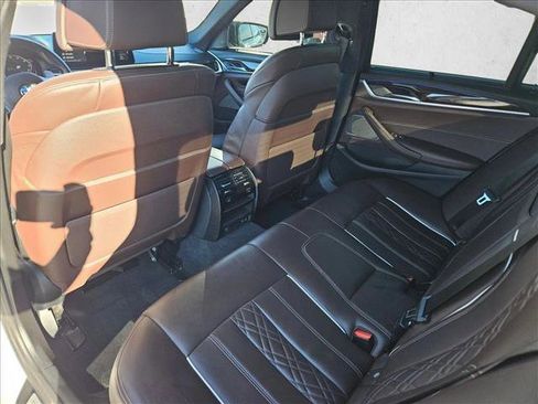 Used 2022 BMW M550i xDrive w/ Executive Package AWD/4WD image 11