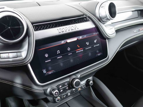 Used 2019 Ferrari GTC4Lusso image 24