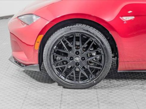Used 2016 MAZDA MX-5 Miata Club RWD image 24