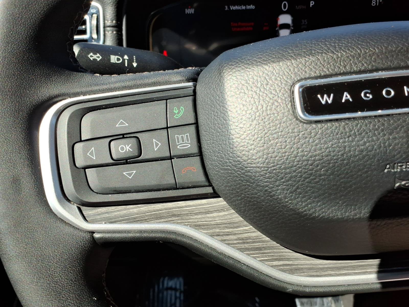 Used 2024 Jeep Wagoneer Series II AWD/4WD image 18