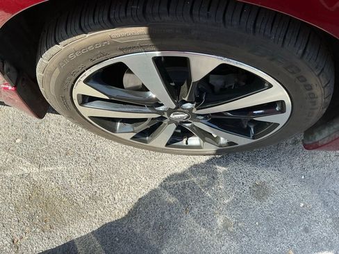 Used 2018 Nissan Altima 2.5 SR image 11