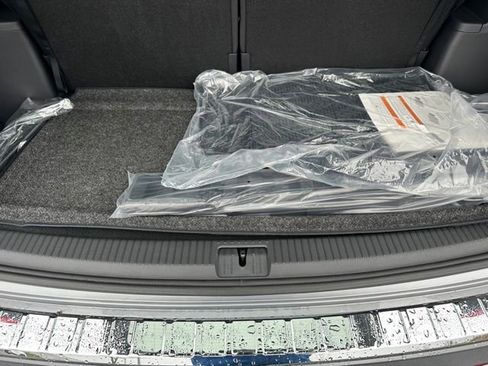 New 2026 Volkswagen Atlas SEL Premium R-Line AWD/4WD image 19