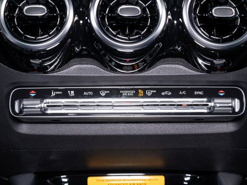 Certified 2026 Mercedes-Benz GLB 250 image 20