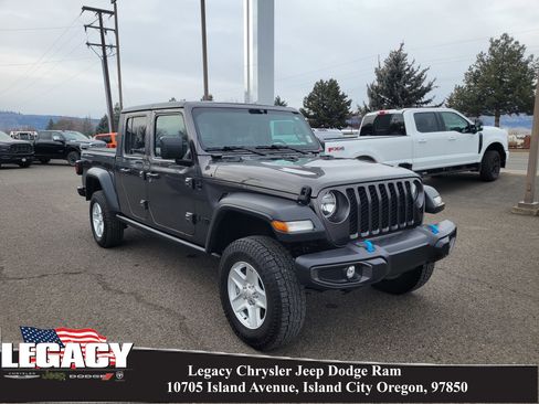 Used 2020 Jeep Gladiator Sport w/ Quick Order Package 24S image 1