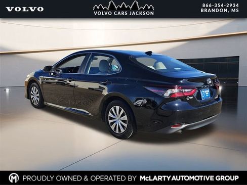 Used 2022 Toyota Camry LE w/ Cold Weather Package image 6