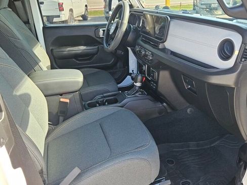 Used 2024 Jeep Wrangler Sport image 11