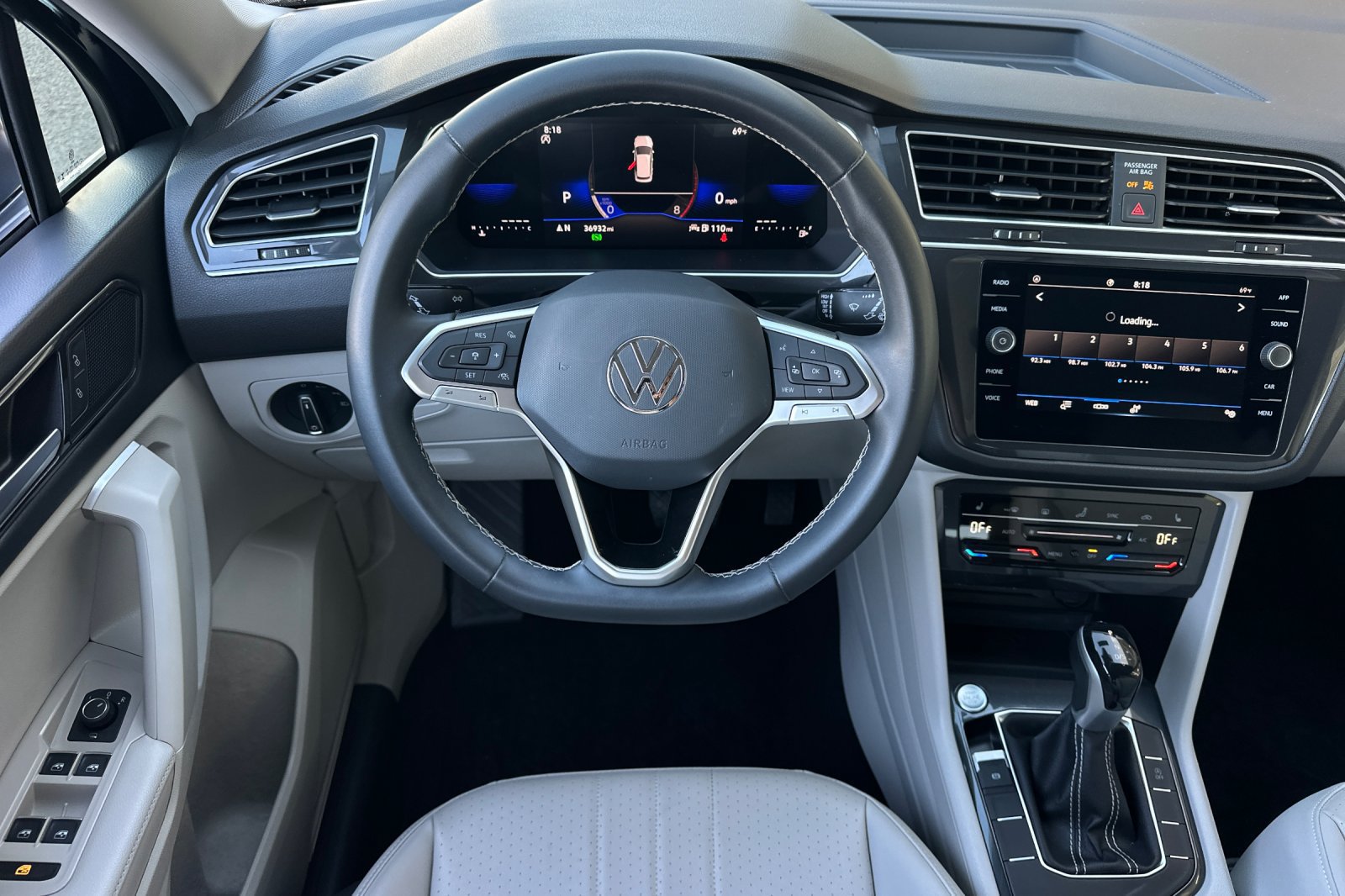 Used 2023 Volkswagen Tiguan SE FWD image 14