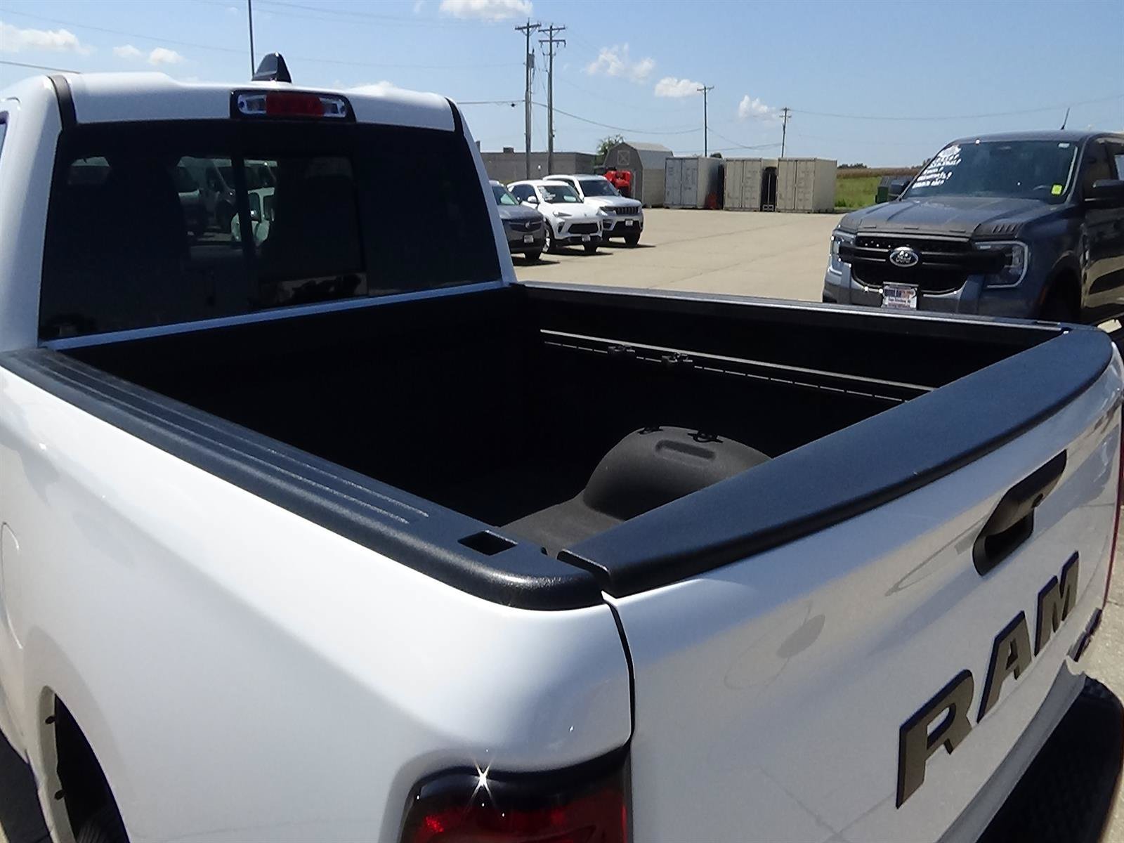 Certified 2025 RAM 1500 Tradesman AWD/4WD image 12