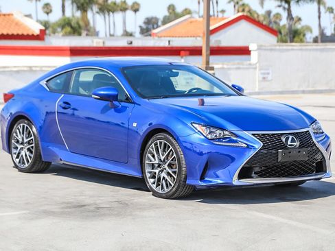 Used 2016 Lexus RC 200t RWD image 4