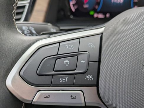 New 2026 Volkswagen Atlas SE FWD image 28