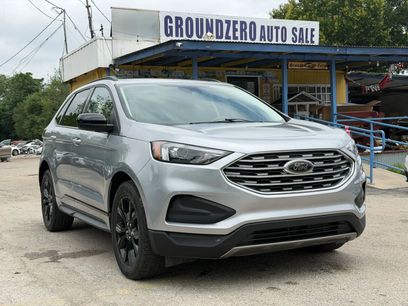 Used 2022 Ford Edge SE w/ Black Appearance Package