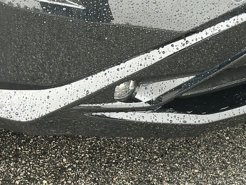 Used 2024 Nissan Ariya AWD image 5