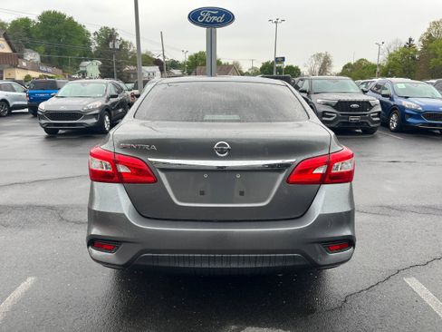Used 2017 Nissan Sentra S FWD image 5