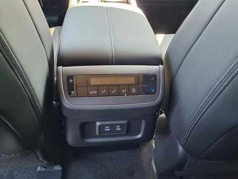 New 2026 Nissan Pathfinder SL AWD/4WD image 23