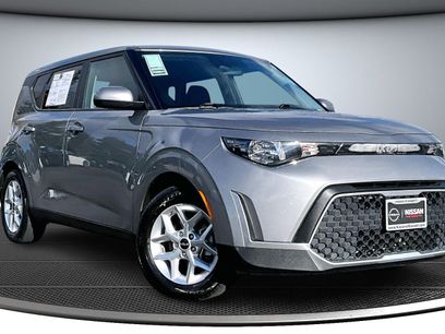 Used 2023 Kia Soul LX w/ LX Technology Package