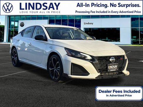 Used 2023 Nissan Altima 2.5 SR AWD/4WD image 1