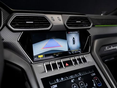 Used 2024 Lamborghini Urus Performante image 57