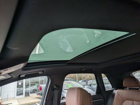 Used 2022 Audi Q3 2.0T Premium image 18