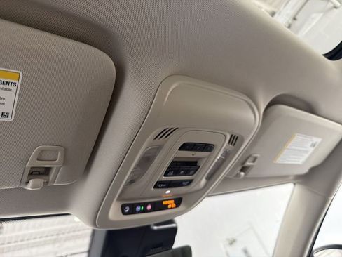 Certified 2023 Buick Envision Avenir AWD/4WD image 35