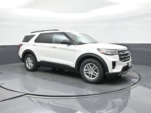 New 2026 Ford Explorer Active w/ Active Comfort Package RWD image 11