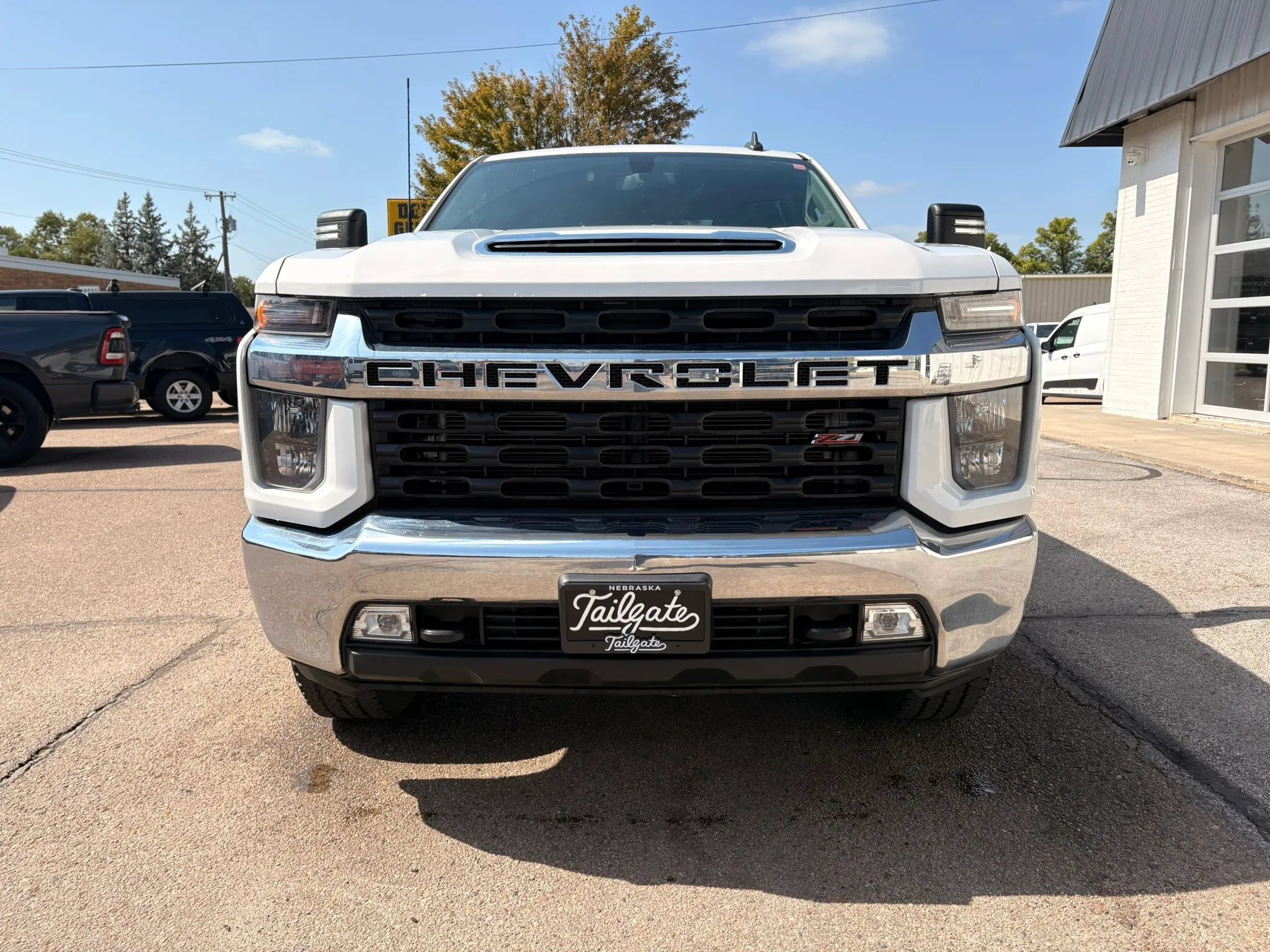 Used 2023 Chevrolet Silverado 2500 LT w/ Convenience Package AWD/4WD image 3