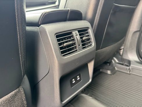 Used 2025 Nissan Rogue SV w/ SV Premium Package image 29