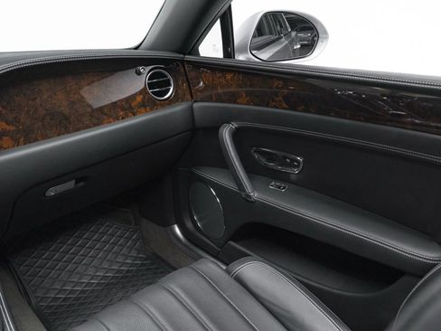 Used 2014 Bentley Flying Spur W12 image 47