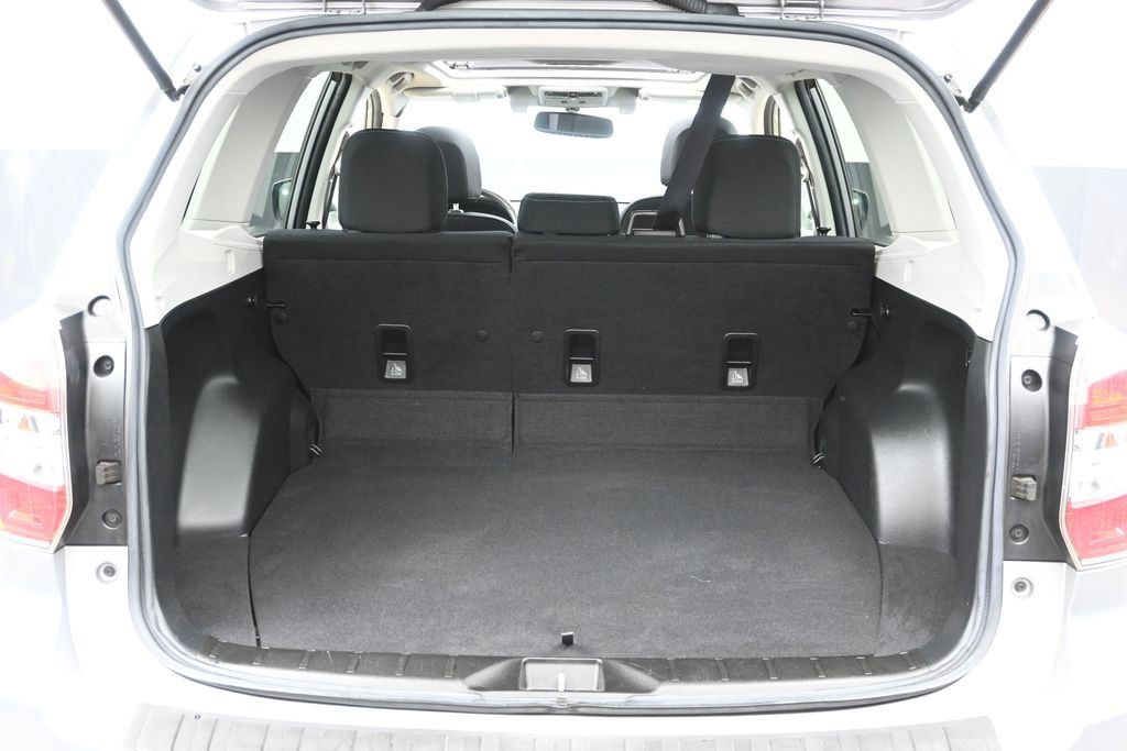 Used 2016 Subaru Forester 2.5i Premium AWD/4WD image 11