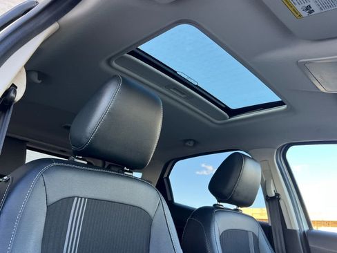 Used 2021 Ford EcoSport SES image 17