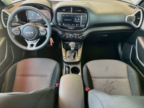 Used 2023 Kia Soul LX w/ Option Group 015 FWD image 13