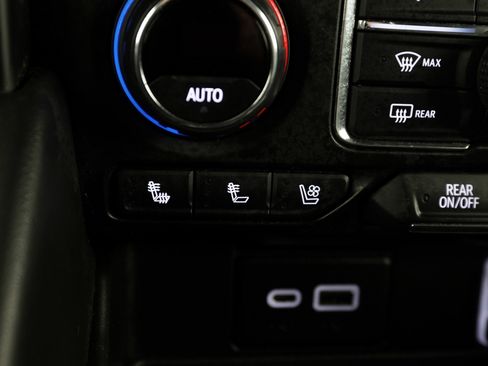 Used 2021 Chevrolet Tahoe High Country image 25