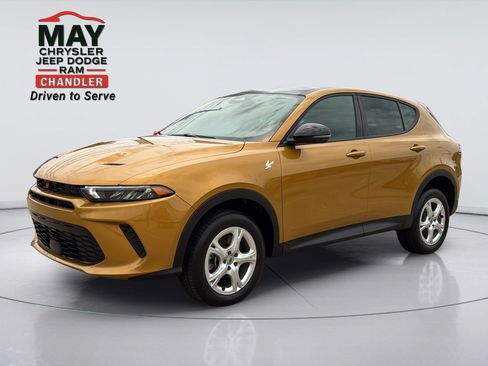 Certified 2025 Dodge Hornet GT w/ GT Plus Package AWD/4WD image 3