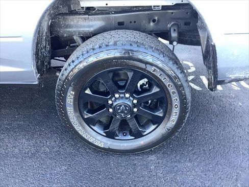 Certified 2024 RAM 2500 Big Horn w/ Night Edition AWD/4WD image 9