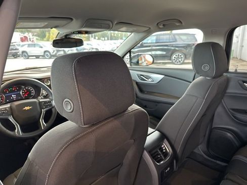 New 2025 Chevrolet Blazer LT w/ Convenience Package image 27