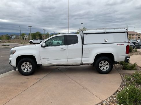Used 2020 Chevrolet Colorado W/T w/ WT Convenience Package AWD/4WD image 4