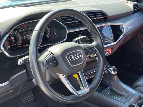 Used 2022 Audi Q3 2.0T Premium Plus w/ Premium Plus Package AWD/4WD image 7