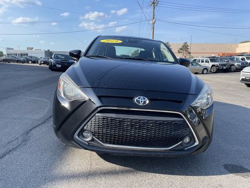 Used 2019 Toyota Yaris LE FWD image 8