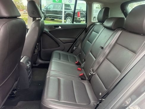 Used 2013 Volkswagen Tiguan SE AWD/4WD image 11