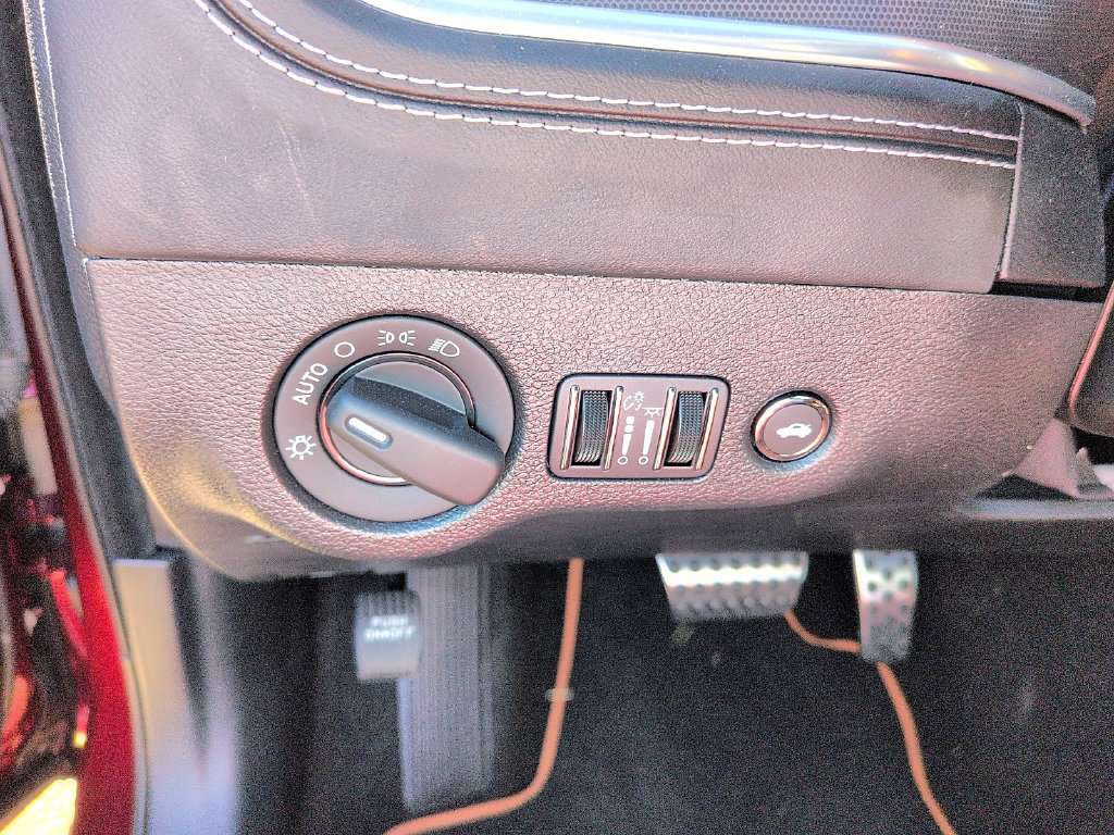Used 2023 Dodge Charger SRT Hellcat w/ Harman/Kardon Audio Group RWD image 18