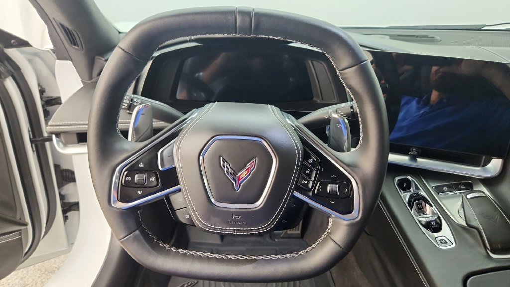 Used 2023 Chevrolet Corvette Stingray Premium Cpe w/ Z51 Performance Package RWD image 32