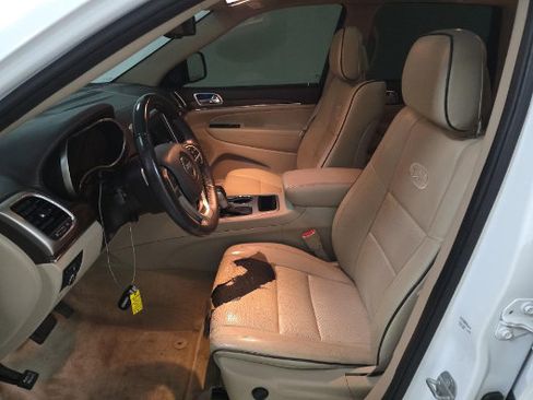 Used 2016 Jeep Grand Cherokee Overland RWD image 7