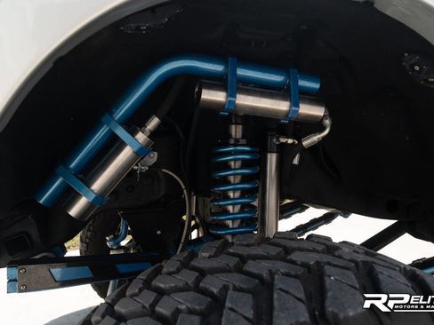 Used 2017 Ford F250 Platinum w/ Platinum Ultimate Package image 38