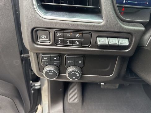 Used 2023 Chevrolet Tahoe High Country AWD/4WD image 21